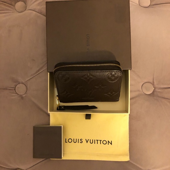 Louis Vuitton Zippy Coin Purse - Picture 2 of 14